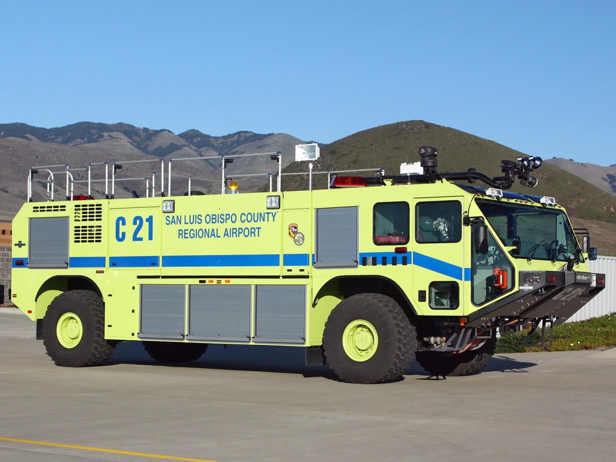 Ошкош Страйкер машина