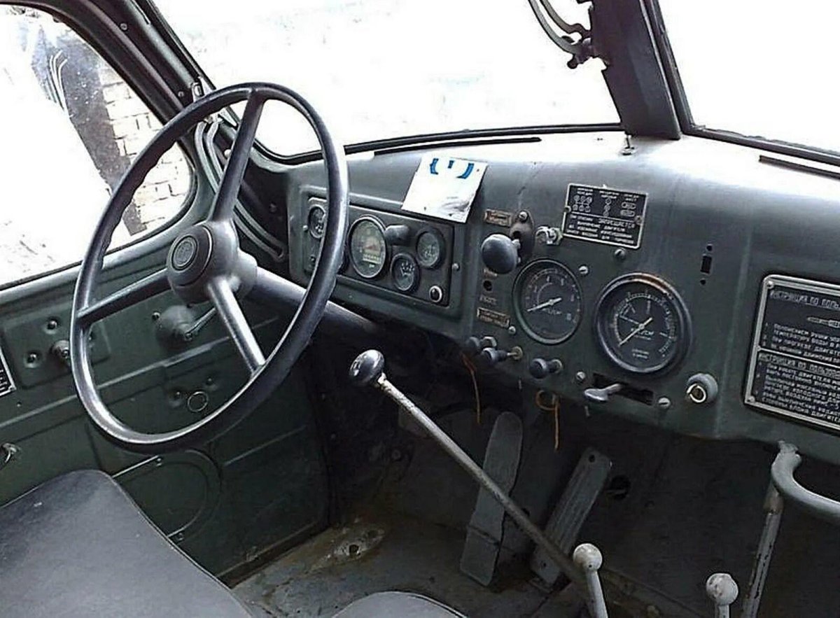ЗИЛ 157 салон