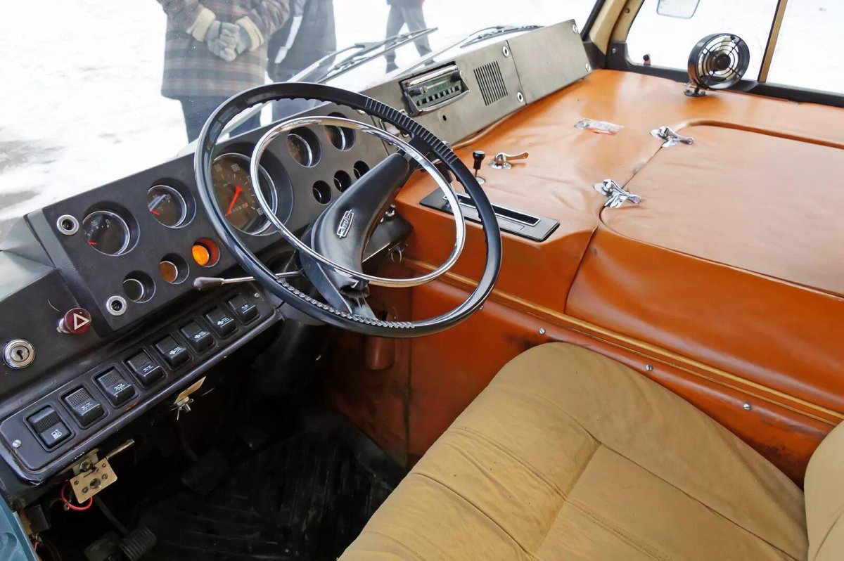 ЗИЛ-118 Юность