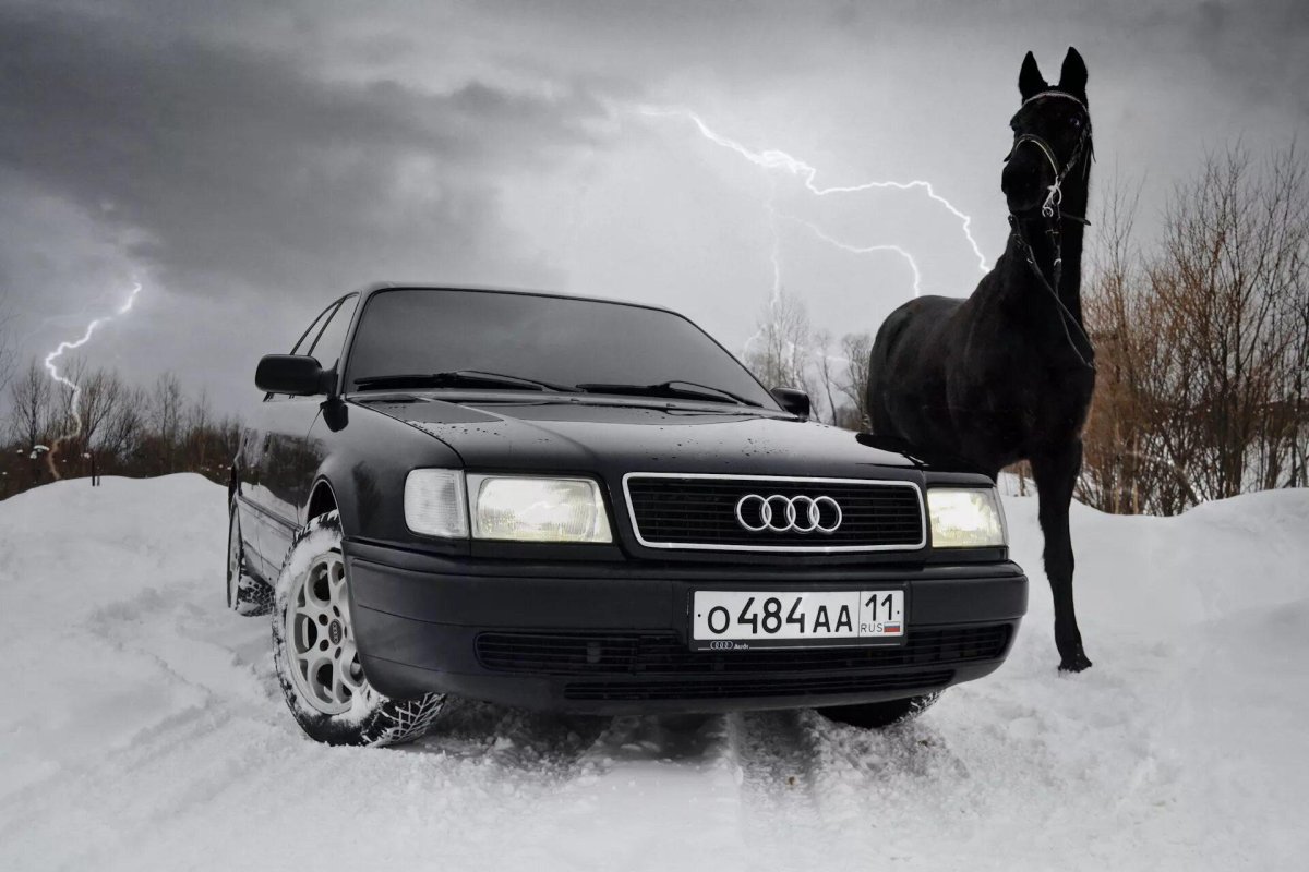 Ауди 100 черная