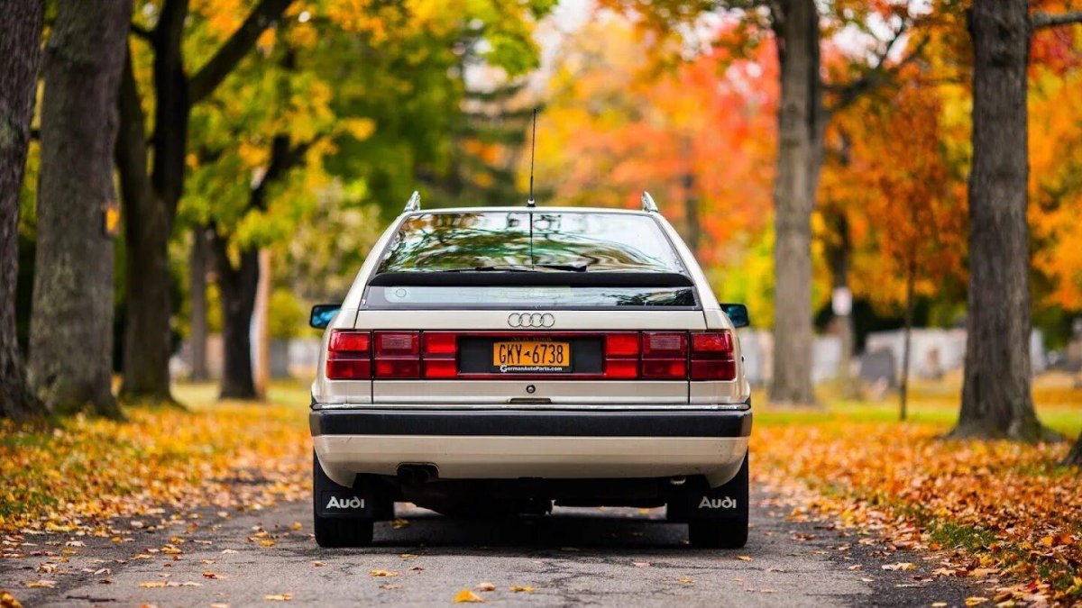 Audi 100 c3