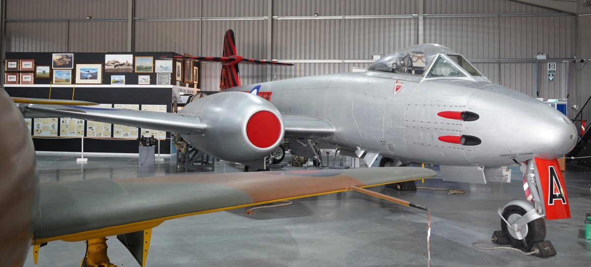 Gloster Meteor f.8