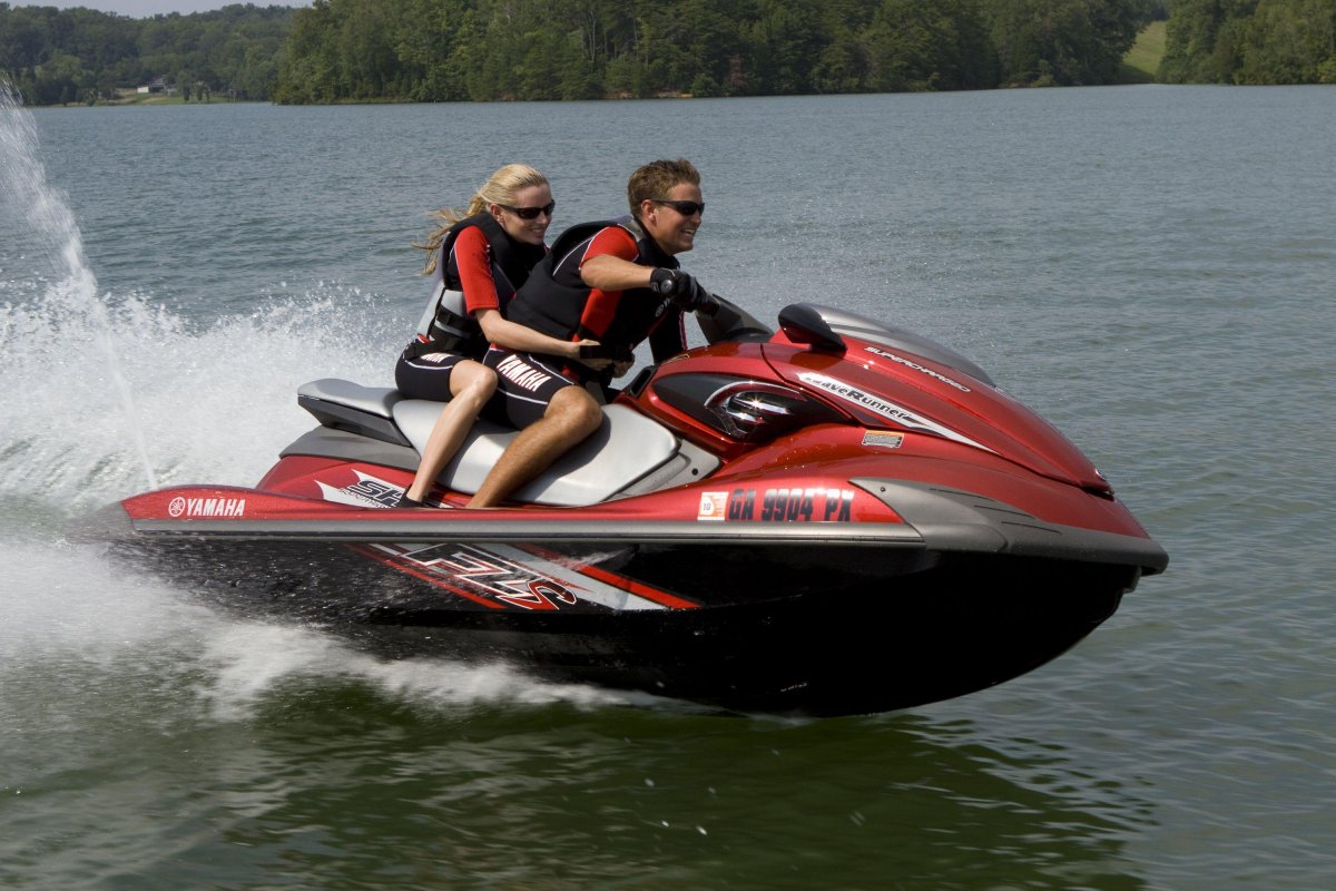 Стелс 800 воднолыжный