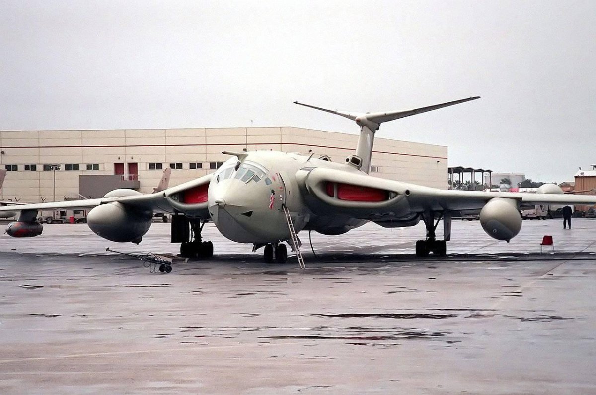 Handley-Page Victor самолёт