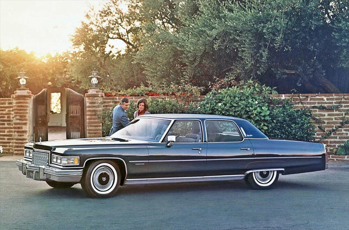 Cadillac Fleetwood Brougham 1976