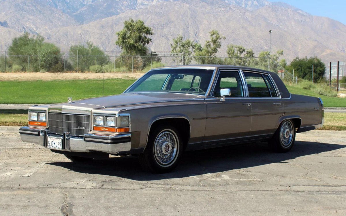 Cadillac Fleetwood 1986