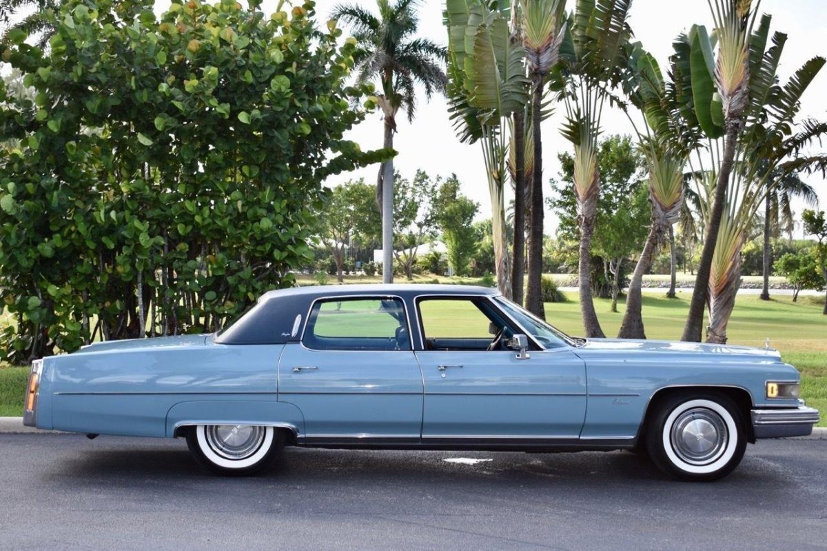 Cadillac Fleetwood 1975