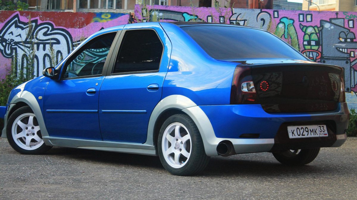 Тюнингованный Логан 1