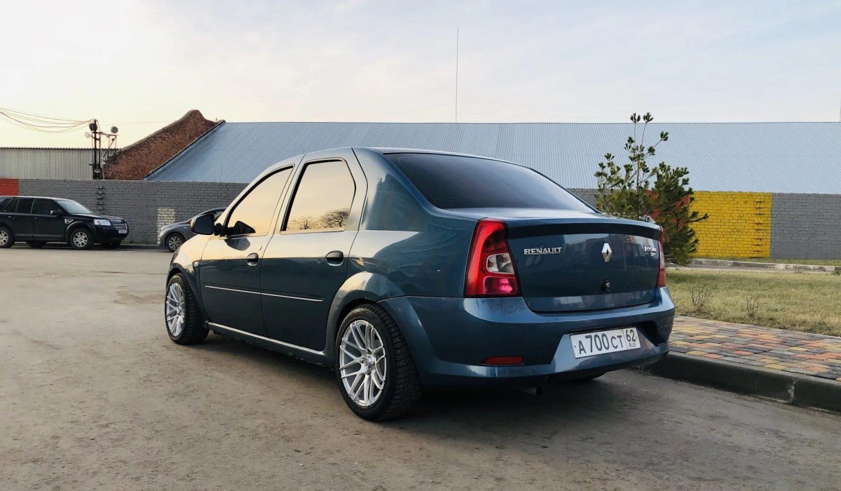 Заряженный Рено Логан 1