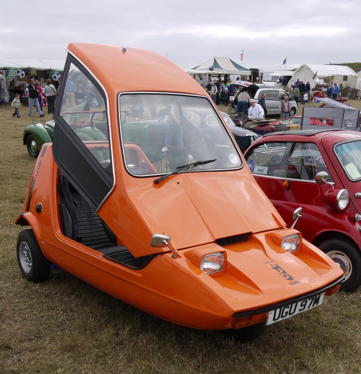 Автомобиль Bond Bug 700e