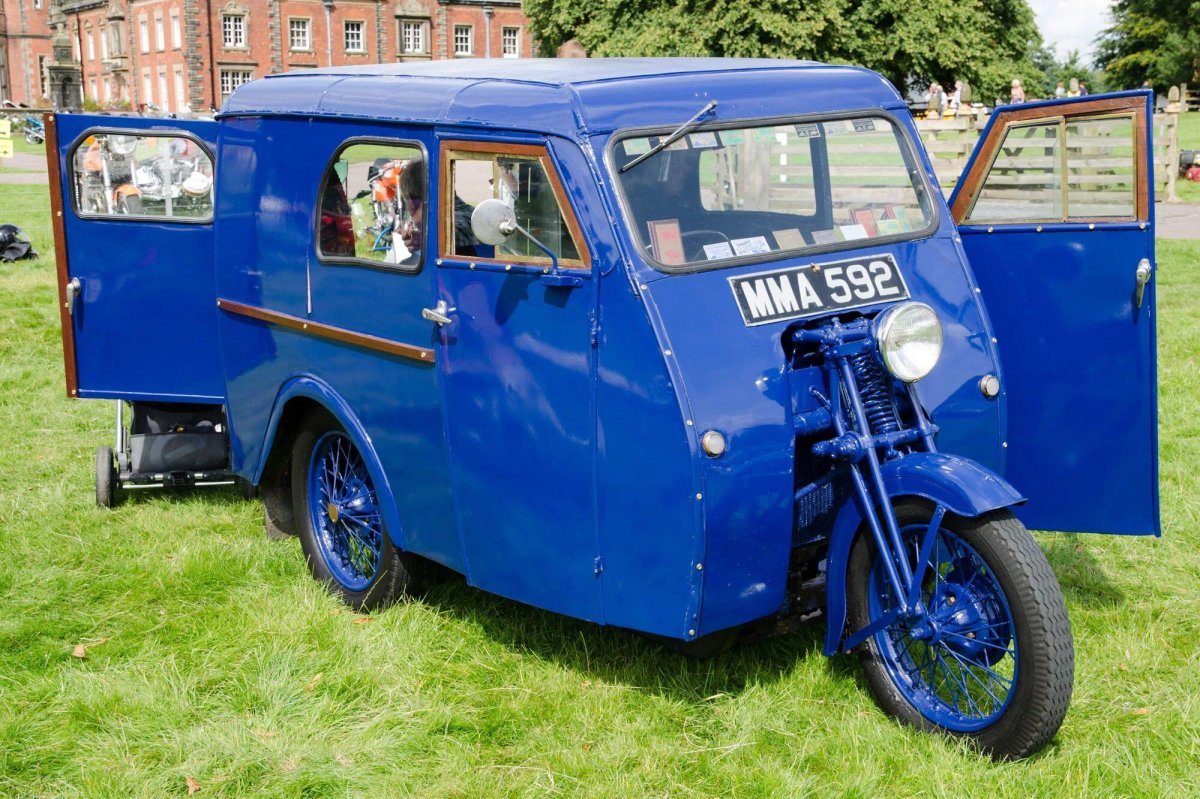 Reliant Robin Мистер Бин
