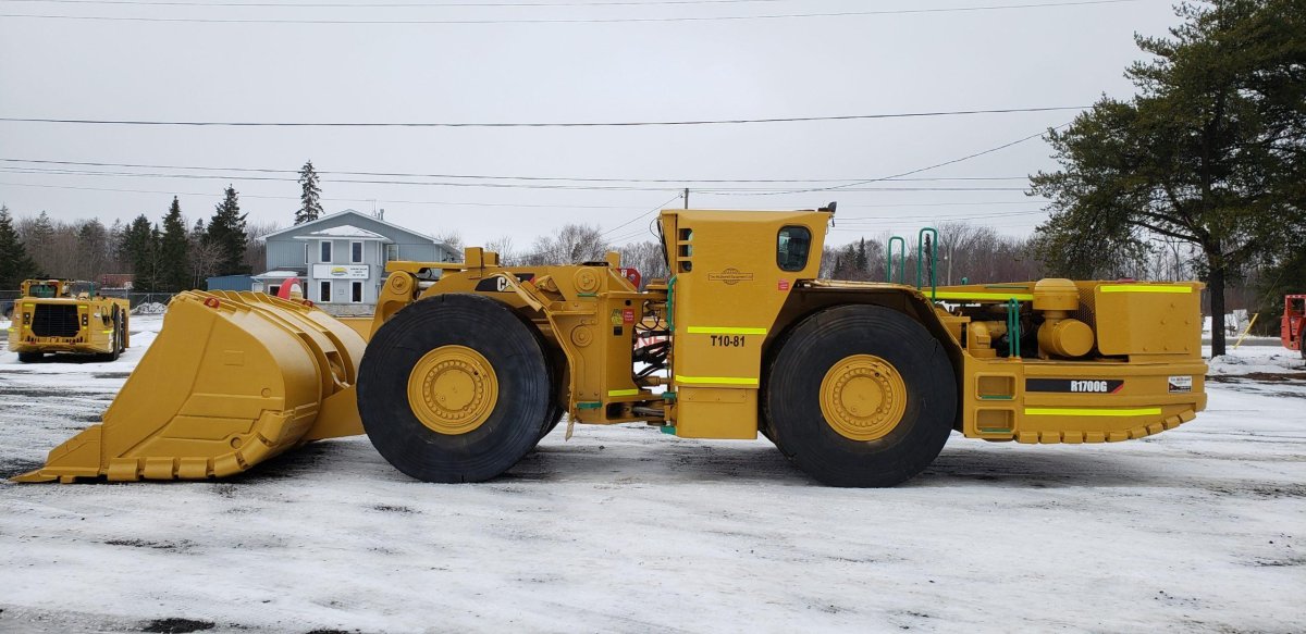 ПДМ Caterpillar r1700g