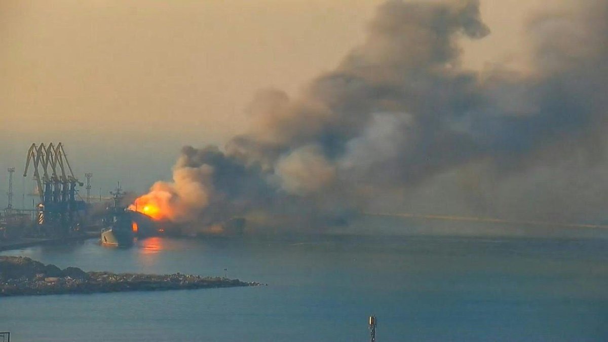 БДК Саратов Бердянск подняли