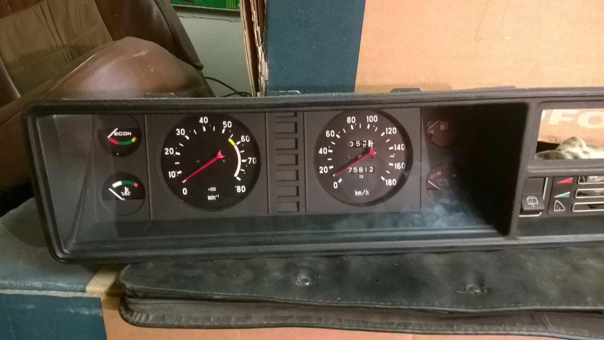 Панель приборов ВАЗ 2107 инжектор