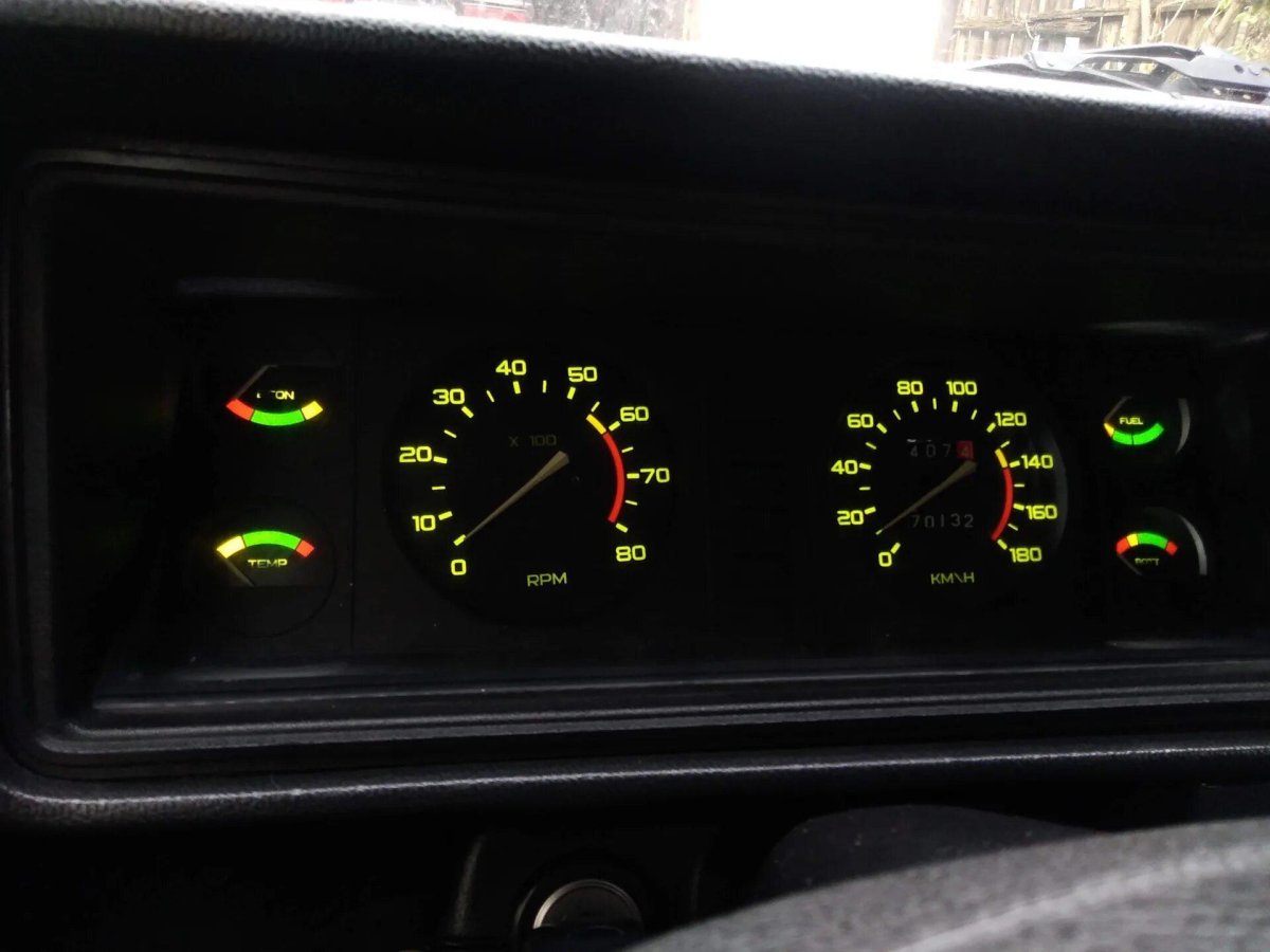 Комбинация приборов ВАЗ 2107