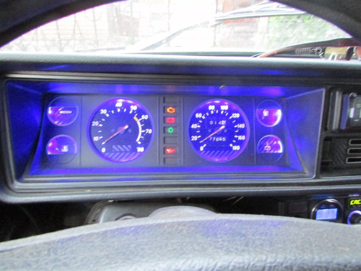 Щиток панели приборов ВАЗ 2107