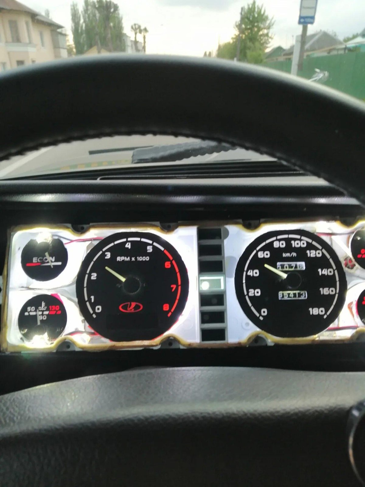 Электронная приборная панель ВАЗ 2107