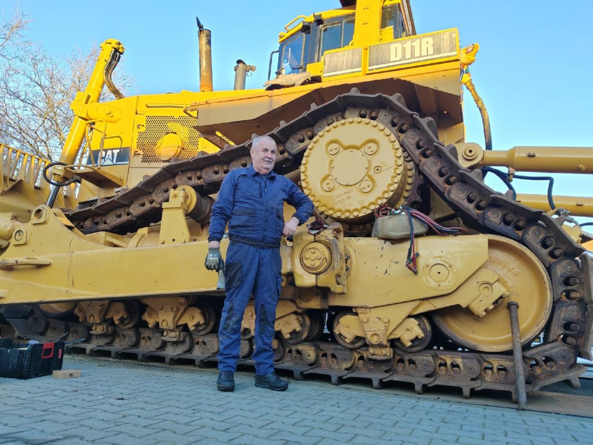 Натяжитель Caterpillar d6r 2230659
