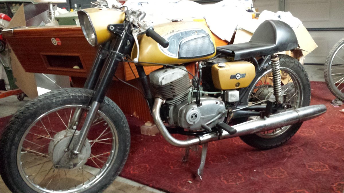 Мотоцикл Чезет 175