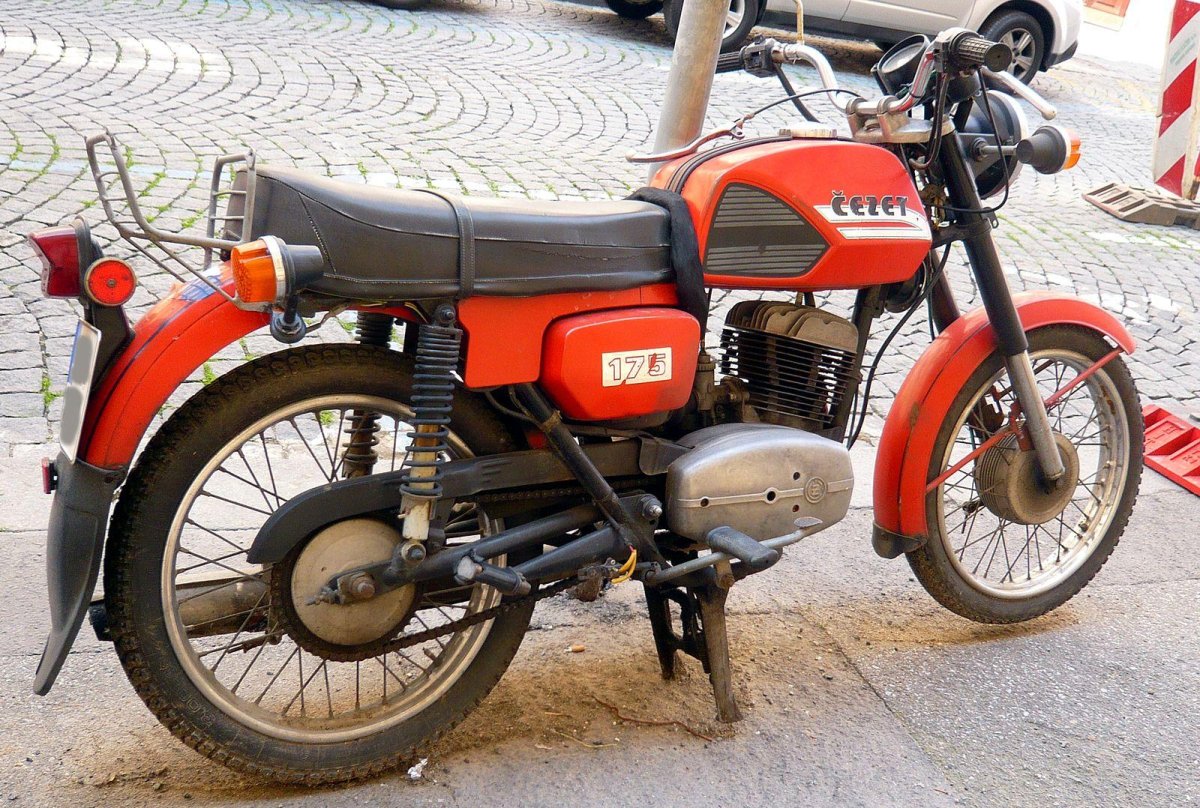 Мотоцикл Cezet-175