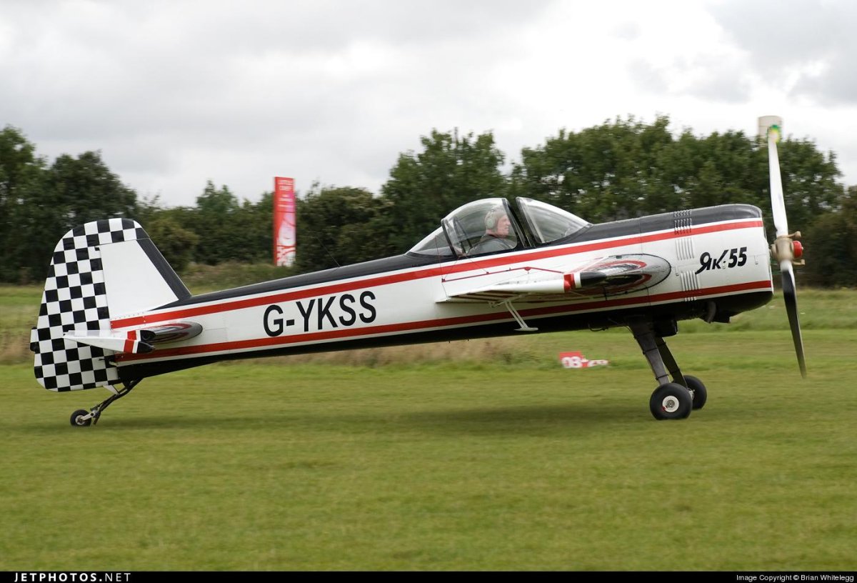 G-YKSS Yak-55