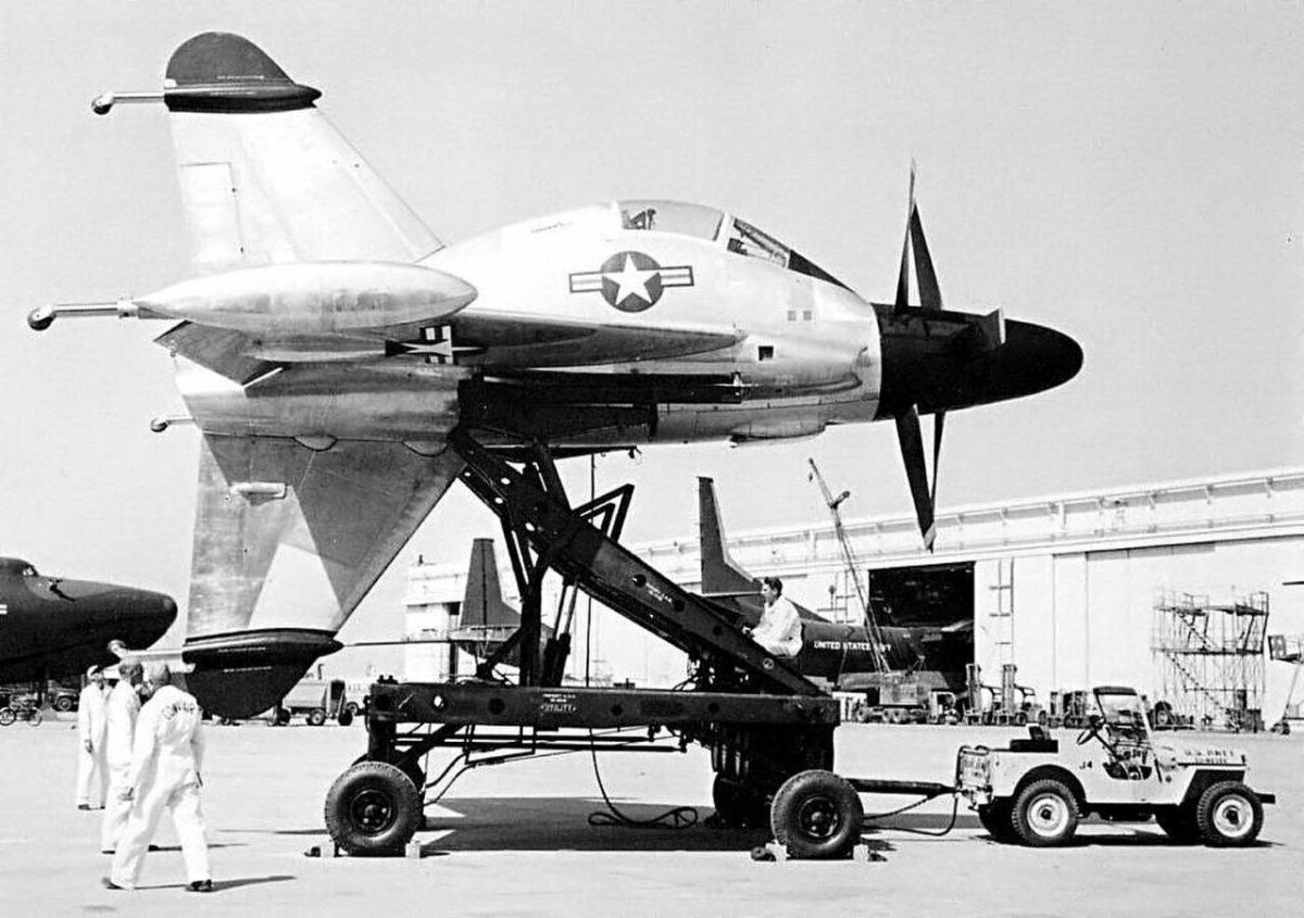 Самолет Convair XFY-1 Pogo