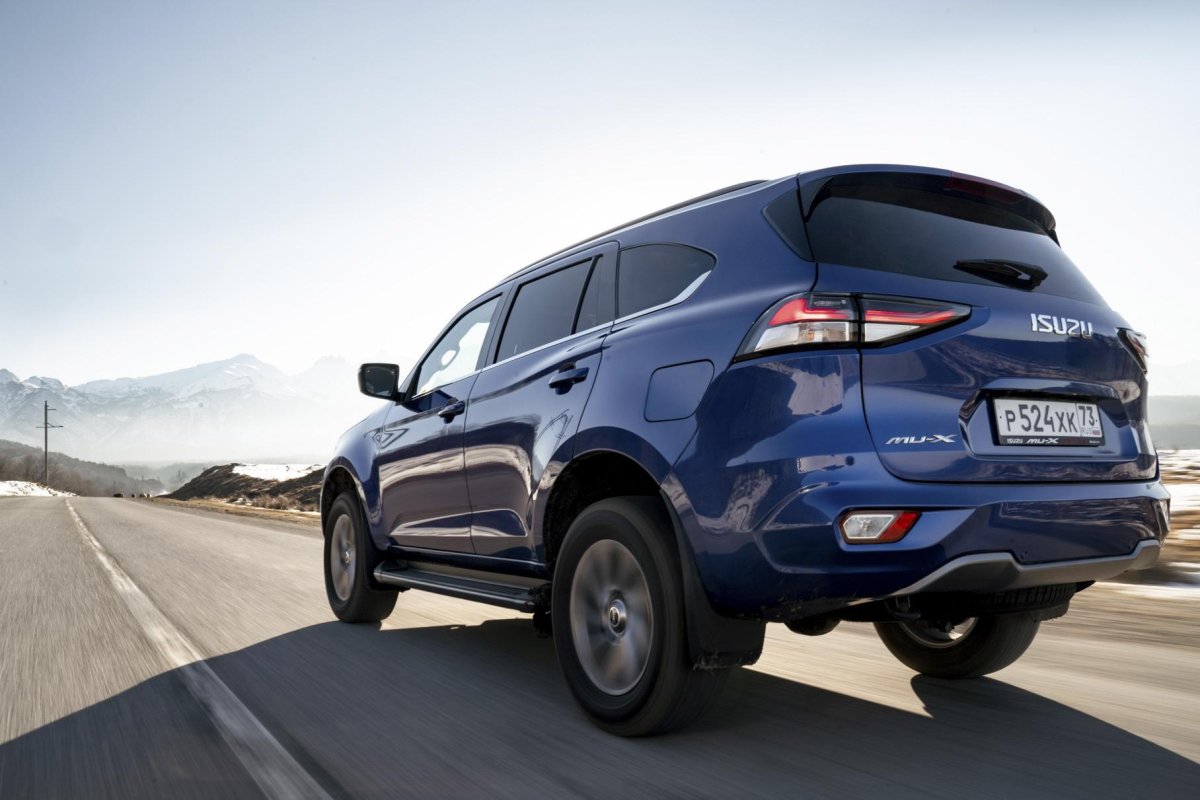 Isuzu mu x 2025