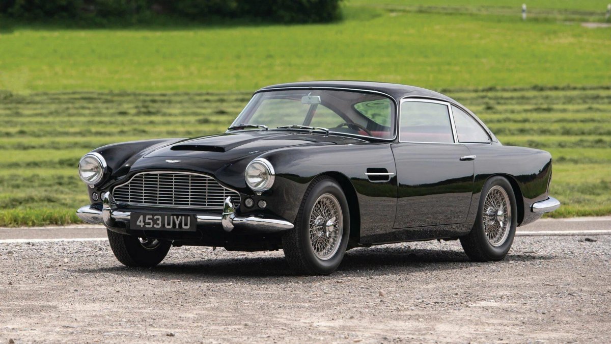 Aston Martin db4