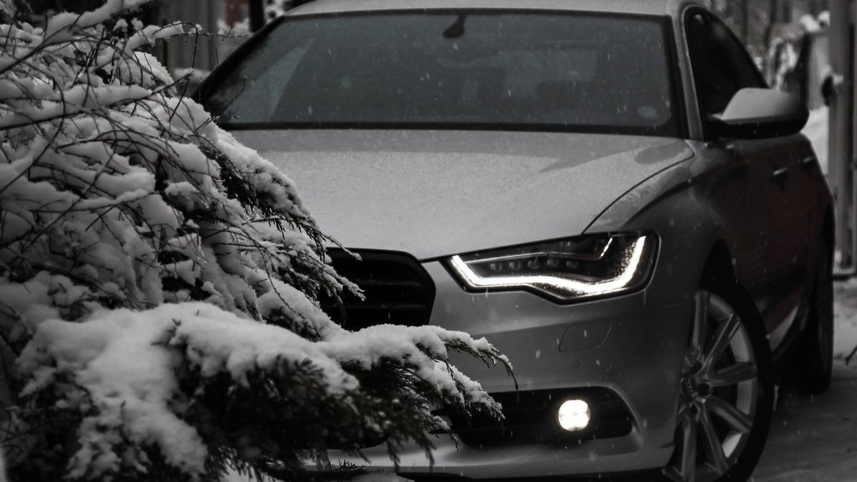 Audi a7 чёрный зима