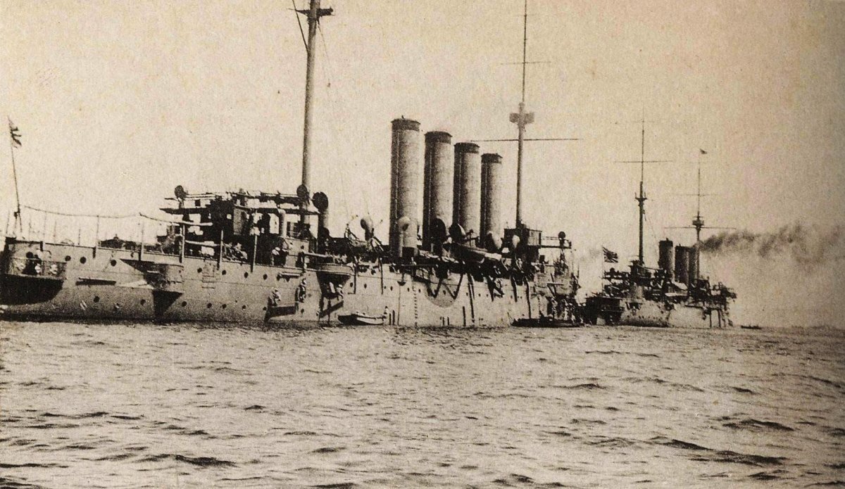 Варяг бронепалубный крейсер