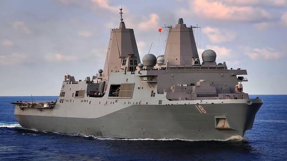 Десантный транспорт-док San Antonio