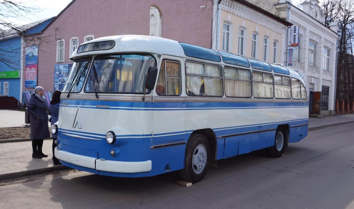 ЛАЗ-695б автобус