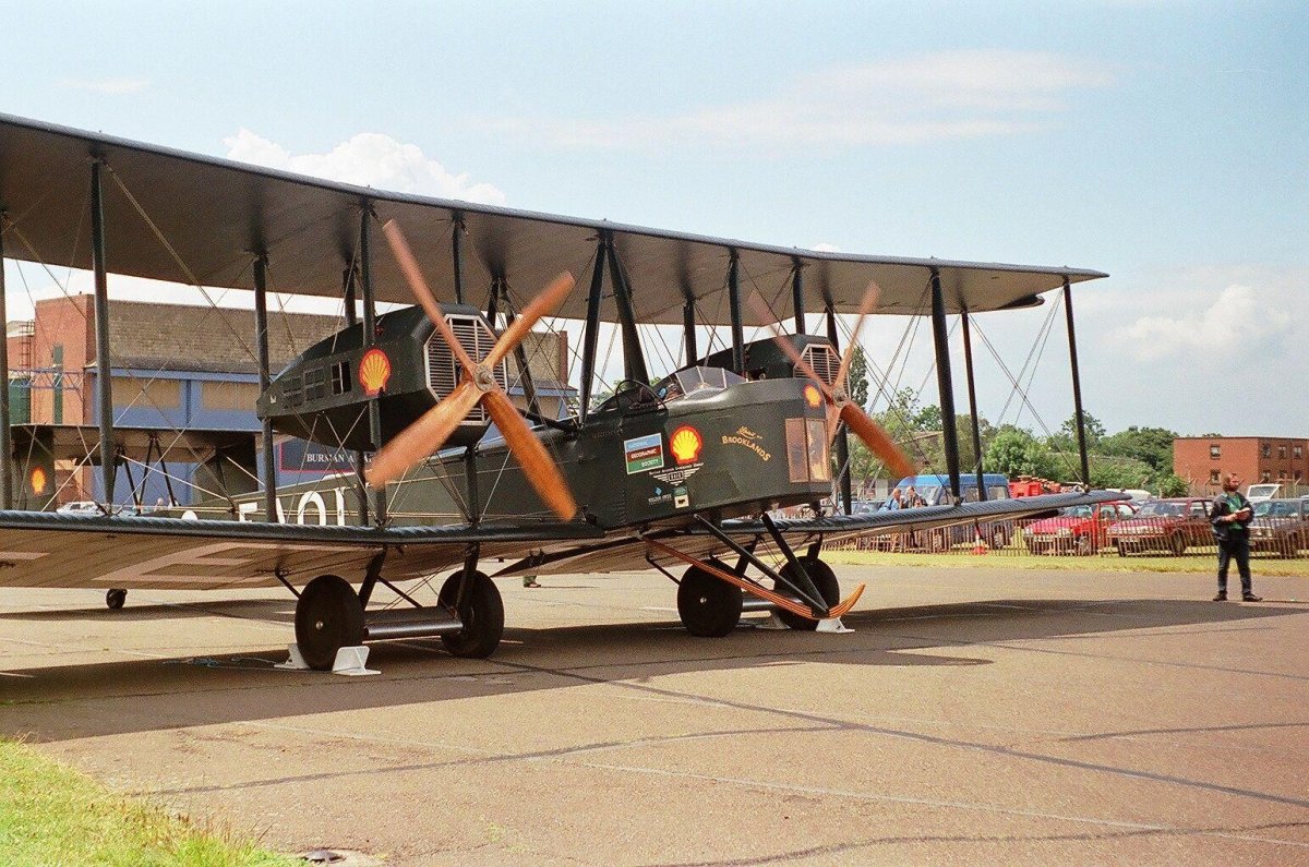 Vickers Vimy самолет