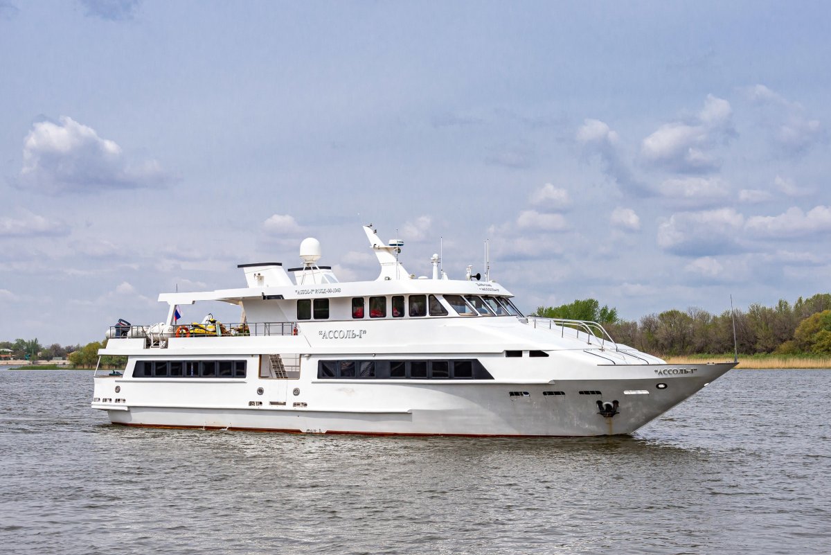 Катер Ассоль