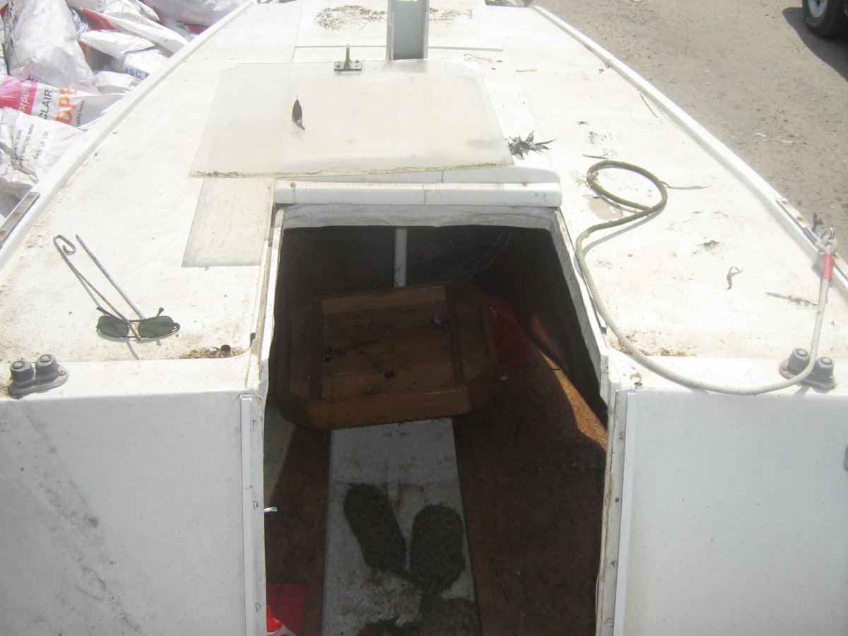 Яхта Ассоль каюта