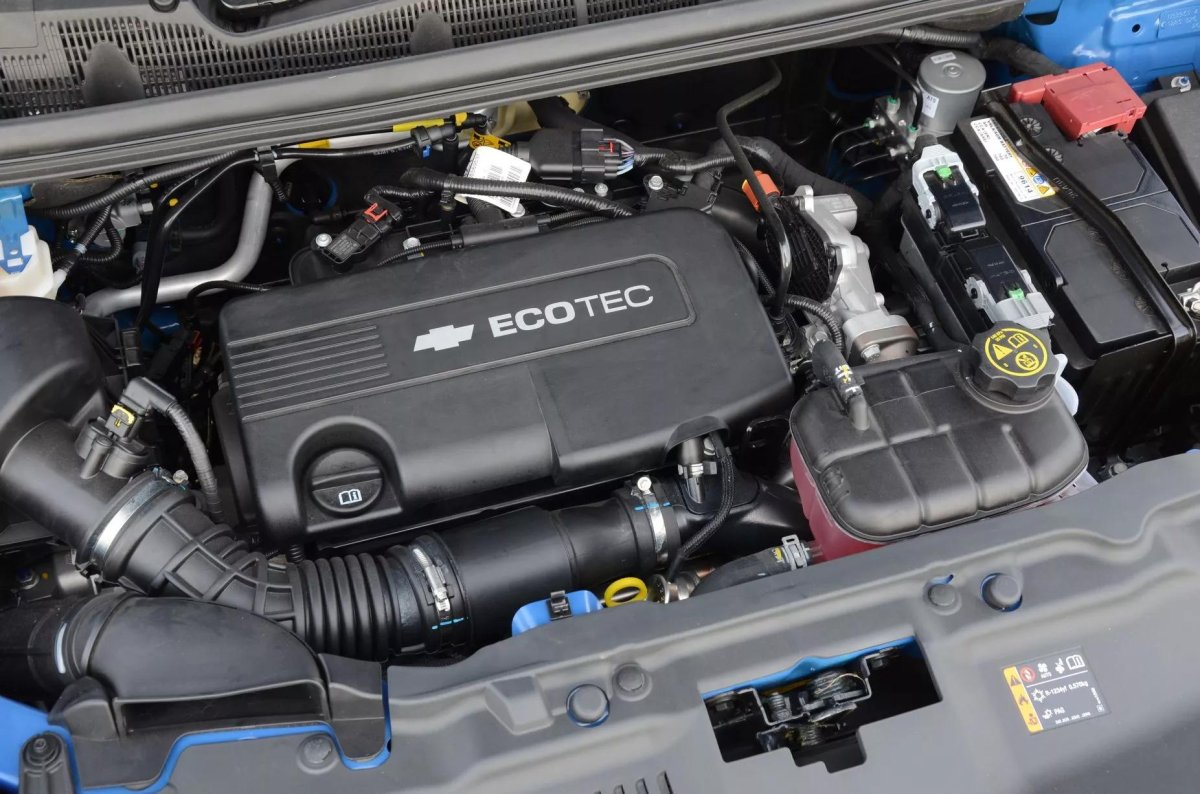 Chevrolet Tracker 1.8 мотор