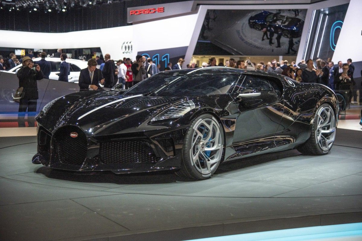 Бугатти Ноир 2020