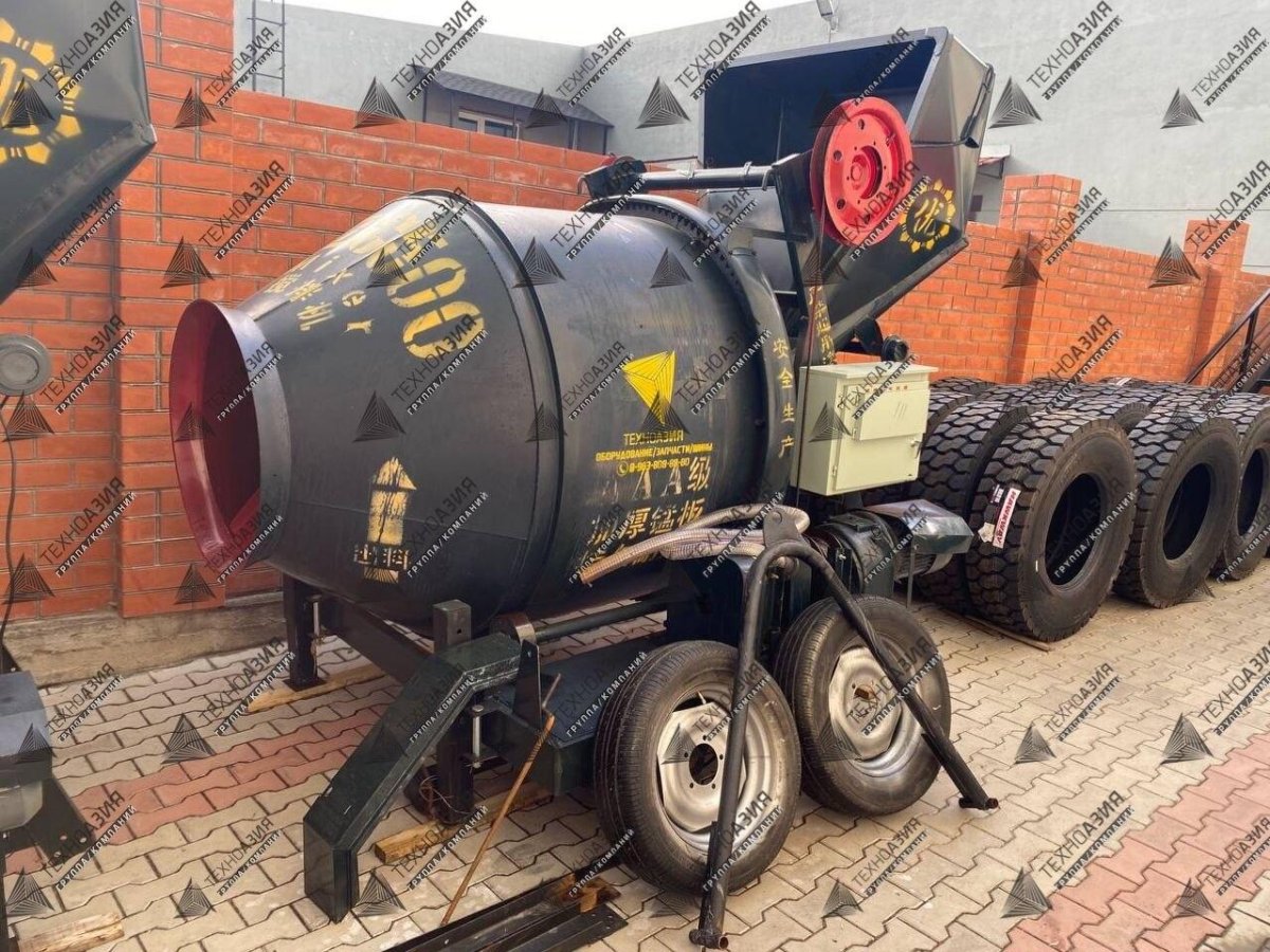 Бетоносмесительная машина с функцией самозагрузки