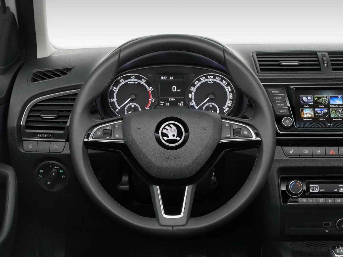 Skoda Fabia 2018 салон