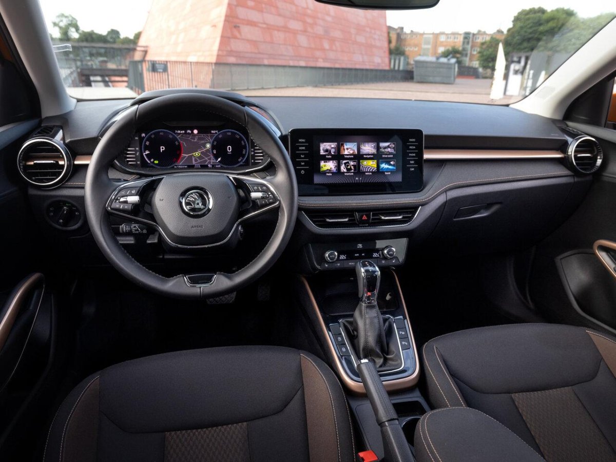 Skoda Fabia 2022 салон