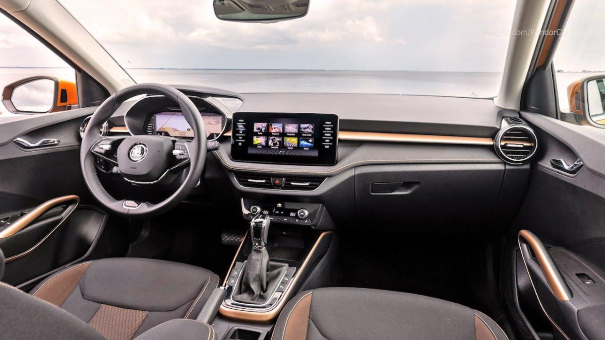 Шкода 2022 салон