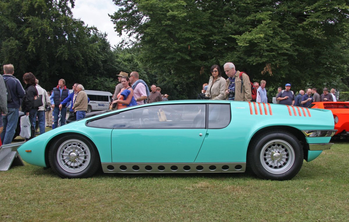 Автомобиль Bizzarrini Manta (1968)