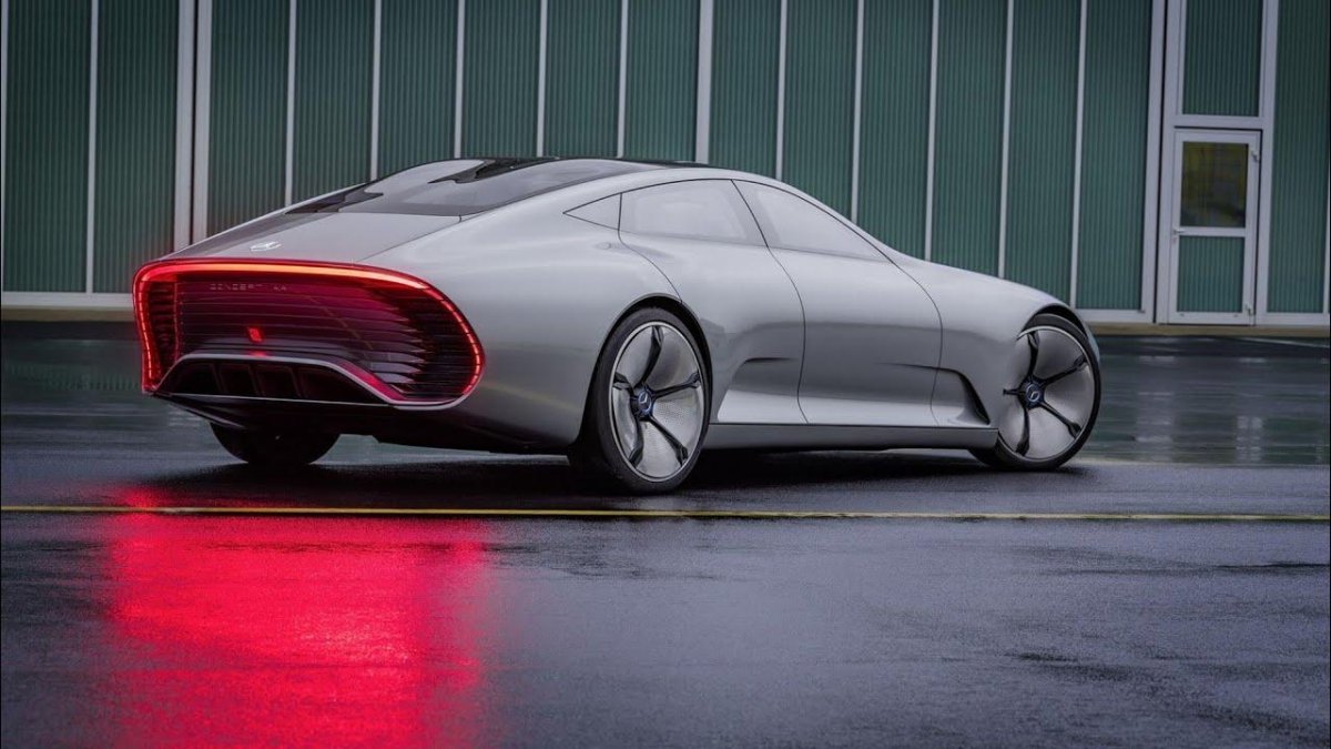 Mercedes-Benz Concept IAA