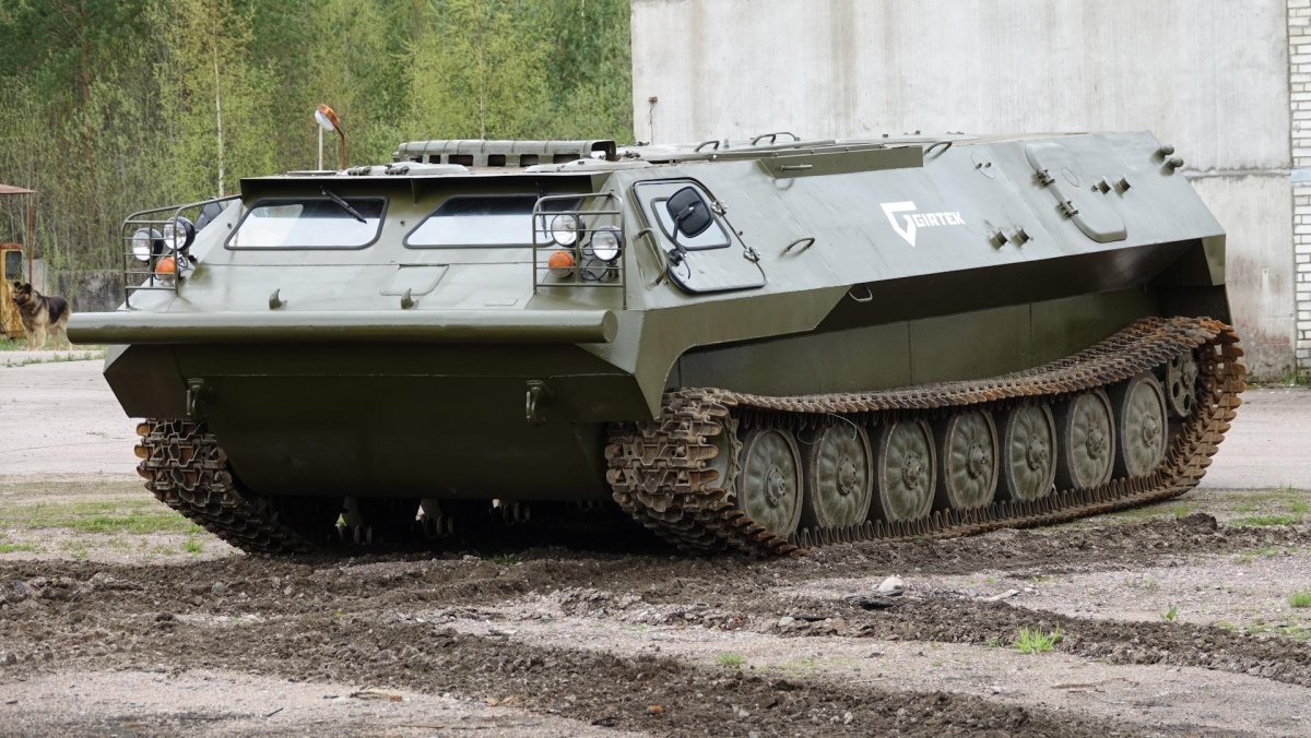 Гусеничный вездеход МТЛБ