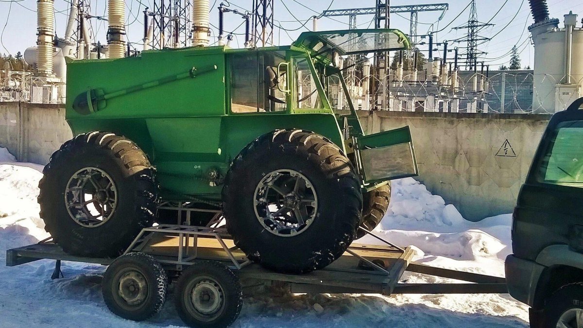 Бортоповоротный вездеход Тритон-1