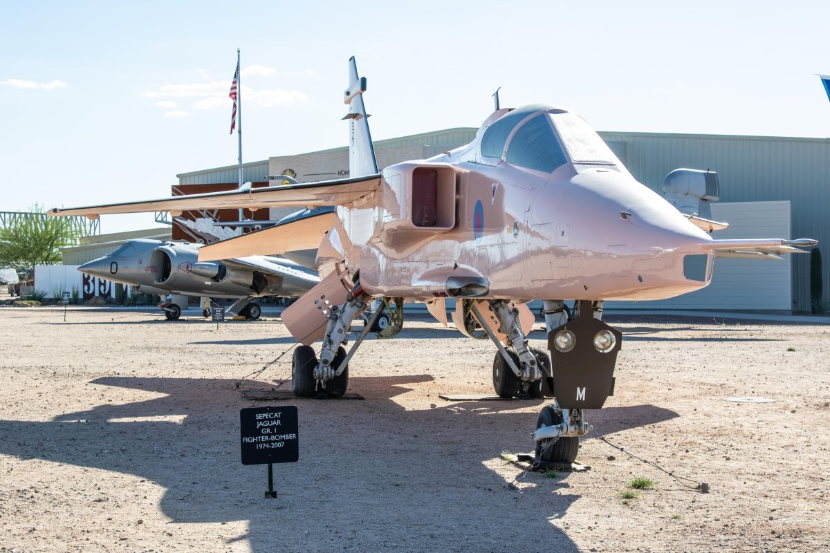 Sepecat Jaguar gr.3. Airfix a03011