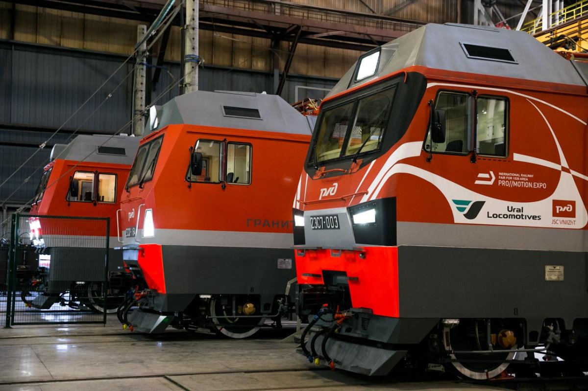 Завод Синара Уральские локомотивы