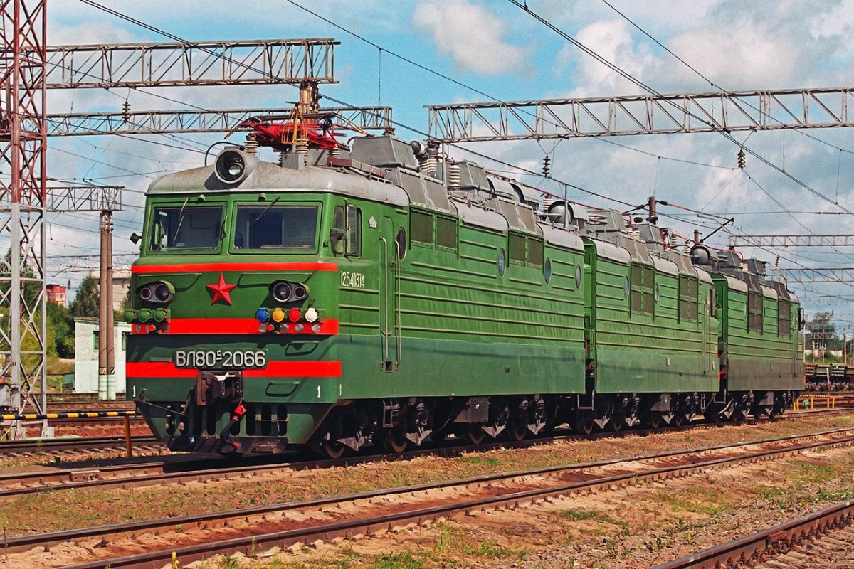 Локомотив вл 80