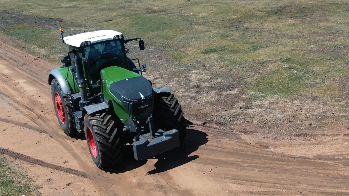 Трактор Fendt 1038