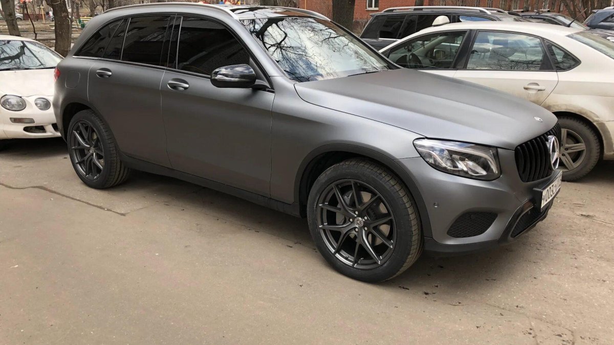 Mercedes Benz GLC серый матовый